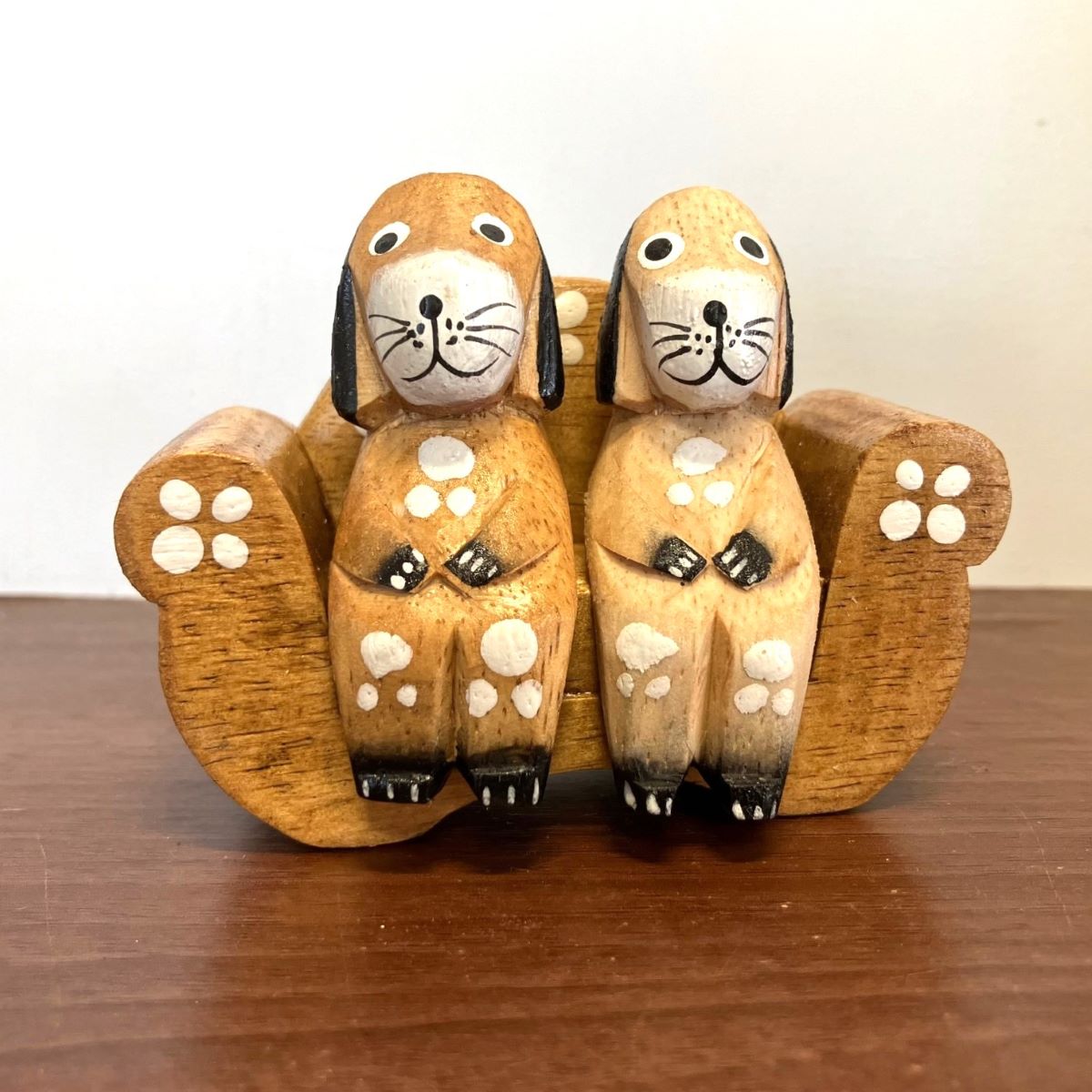 2 Dogs Sofa Ornament
