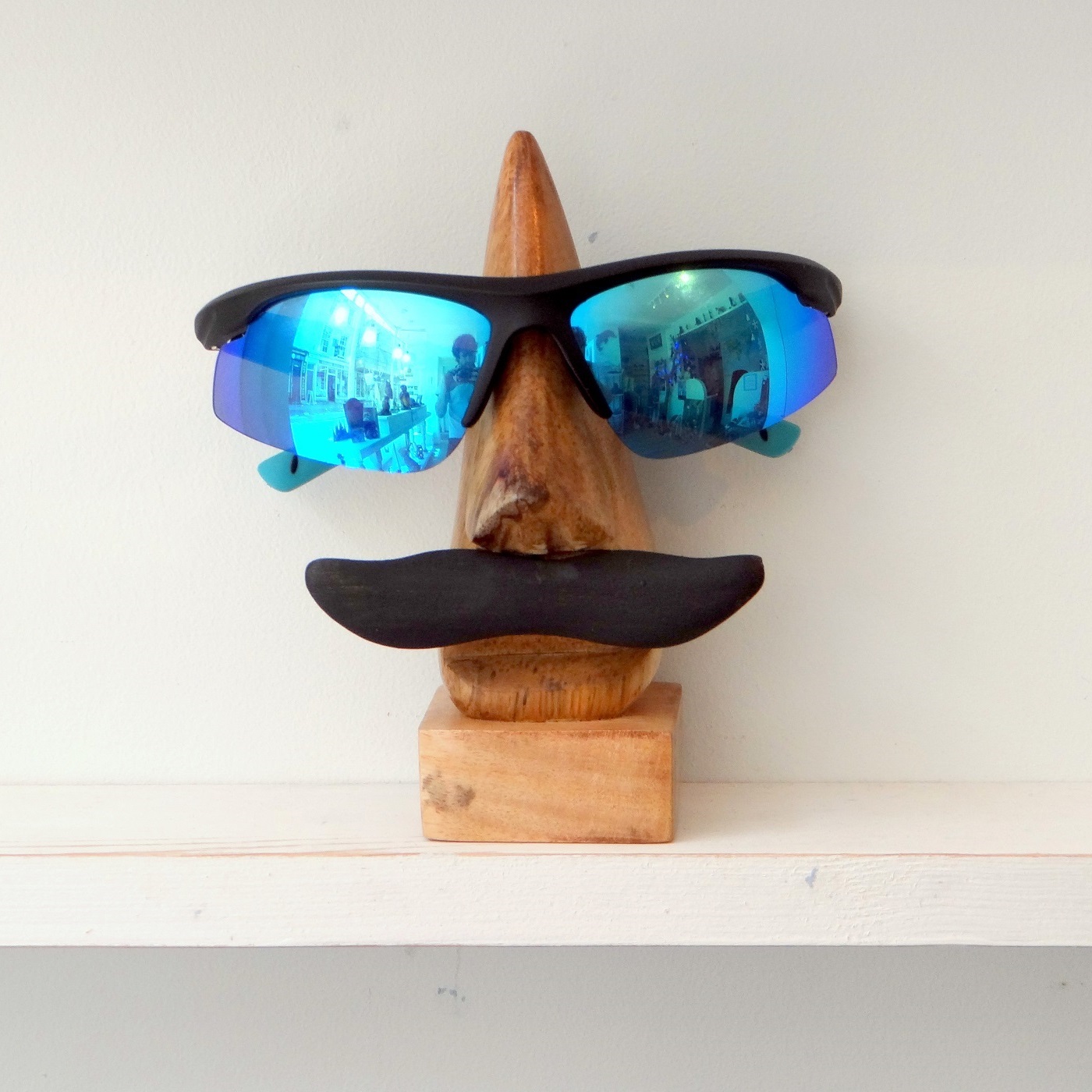 Men’s Moustache Sunglasses Holder Stand