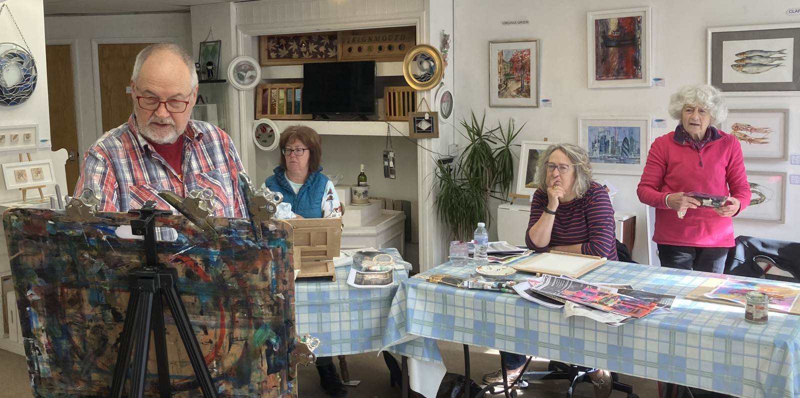 Tony Homer doing a Acrylics Workshop at Teignmouth