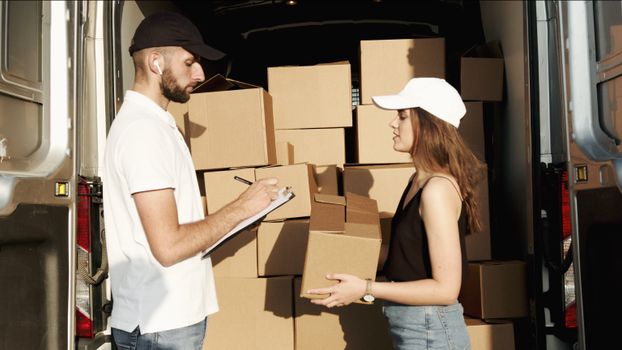 Voyage Art Shipping and Returns
