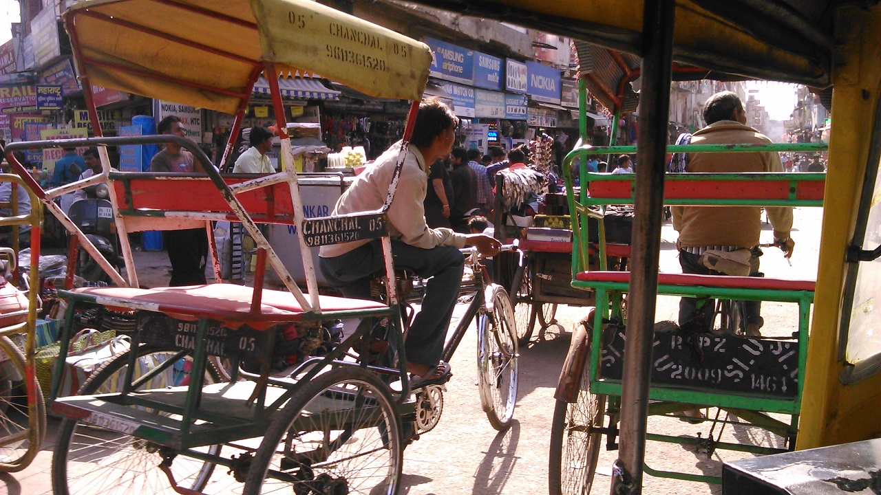 Travelling to an Indian Market in a Tuck Tuck!